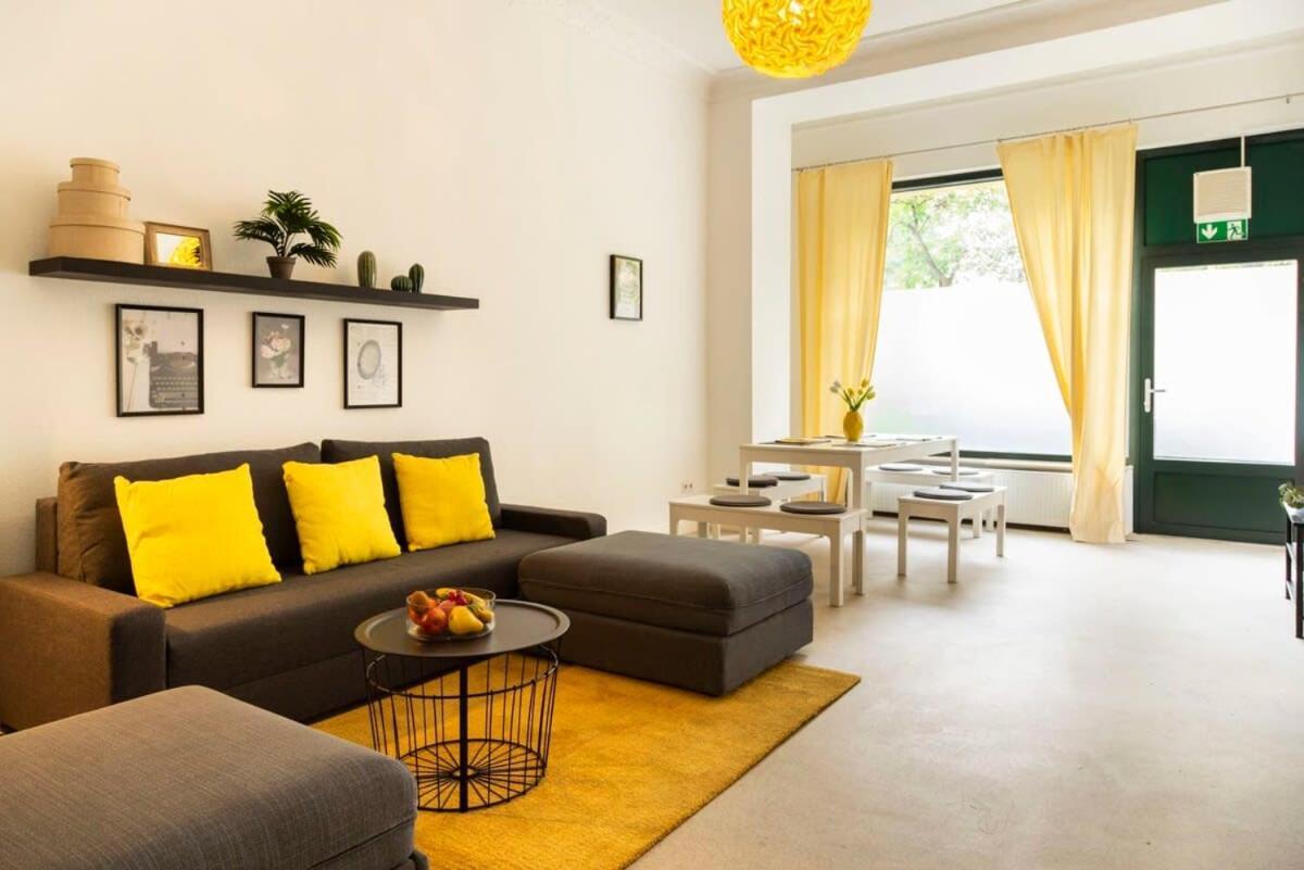 Modern 2 Bedroom Apartment In Berlin Schoeneberg Exterior foto