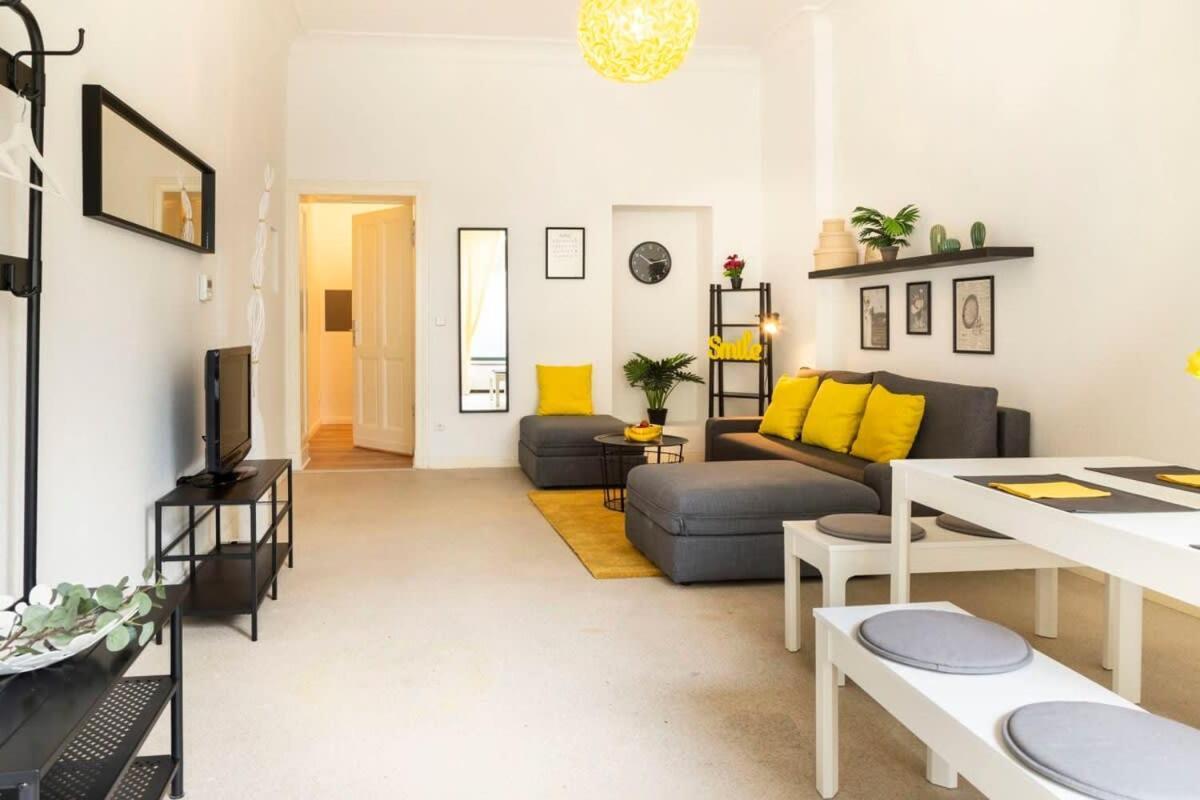 Modern 2 Bedroom Apartment In Berlin Schoeneberg Exterior foto