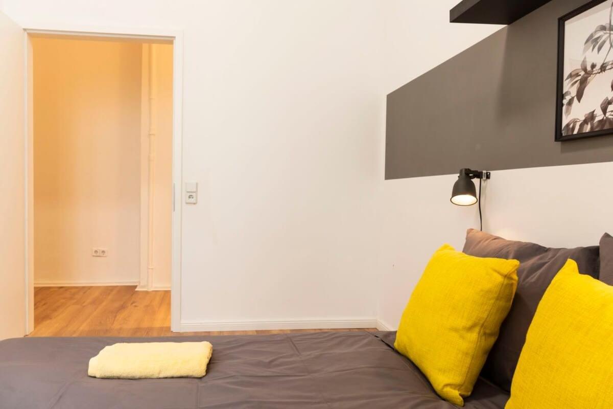 Modern 2 Bedroom Apartment In Berlin Schoeneberg Exterior foto